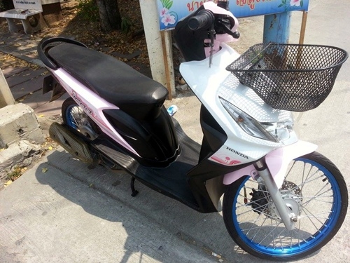 ----ขาย I CON ล้อ17 รถเดิมๆ ต้องปั้นอีกนิด ราคา เร้าๆๆ 11000บาท เข้ามาดูกันก่อน------