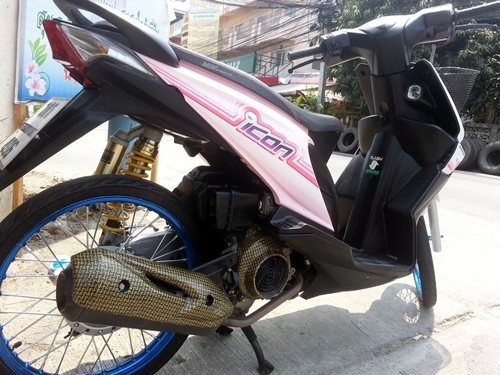 ----ขาย I CON ล้อ17 รถเดิมๆ ต้องปั้นอีกนิด ราคา เร้าๆๆ 11000บาท เข้ามาดูกันก่อน------