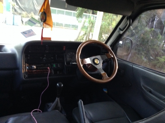 รถตู้หัวจรวจ มือสอง Toyota