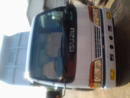 ขายหกล้ออีซุNKR