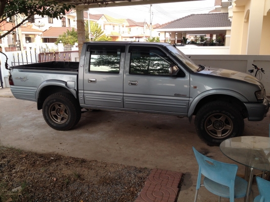 ขาย อีซูสุ ดราก้อนครับ ขาย อีซูสุ ดราก้อนครับ