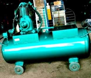 ขายปั๊มลมมือสอง ยี่ห้อ champion 5hp.