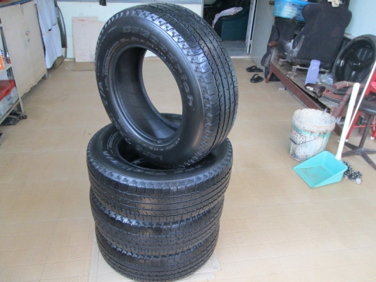 ขายยางBF GOODRICH 205 70 15 4 เส้น ดอกลึก5ถึง6มิล4000