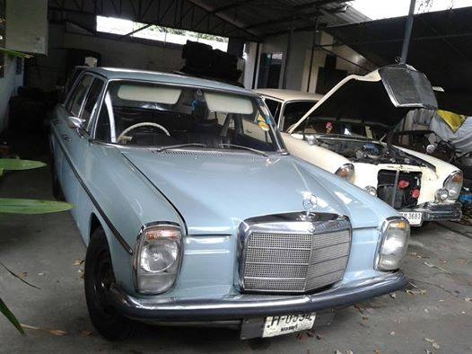 ขาย Benz w115 / 8 รุ้น 200 ไฟท้าย เรียบ เครื่องเดิม / เดิมทั้งคัน