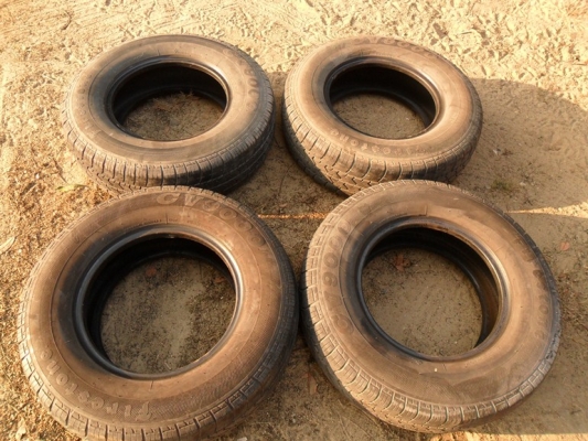 ขายยาง ใส่รถกระบะ Firestoneรุ่นCV9000ขอบ14 ขนาด195 R14เส้นละ450บาท(มี 4 เส้น)Tel.092-9351644