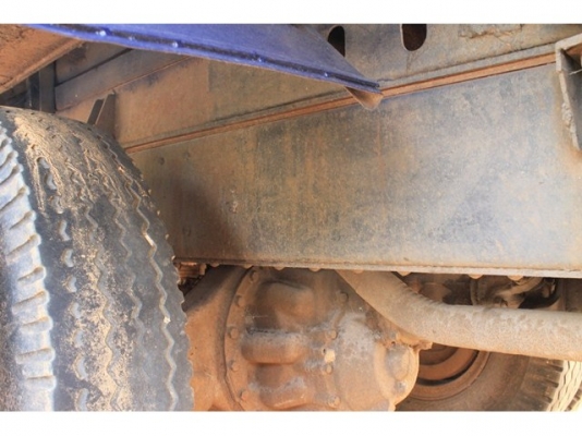 MITSUBISHI  527 M  2เพลา 195 แรง  โบ   850,000  บาท