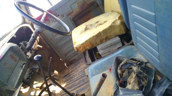 สิบล้อรถน้ำ ISUZU แบบสองเพลา บรรจุน้ำได้ 14,000 ลิตร จดทะเบียนบรรทุกของเหลวเรียบร้อยแล้ว ชอบราคาเท่าไรต่อรองได้ครับ.