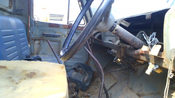 สิบล้อรถน้ำ ISUZU แบบสองเพลา บรรจุน้ำได้ 14,000 ลิตร จดทะเบียนบรรทุกของเหลวเรียบร้อยแล้ว ชอบราคาเท่าไรต่อรองได้ครับ.