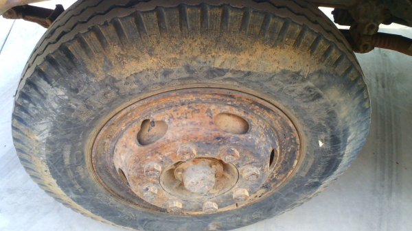 สิบล้อรถน้ำ ISUZU แบบสองเพลา บรรจุน้ำได้ 14,000 ลิตร จดทะเบียนบรรทุกของเหลวเรียบร้อยแล้ว ชอบราคาเท่าไรต่อรองได้ครับ.