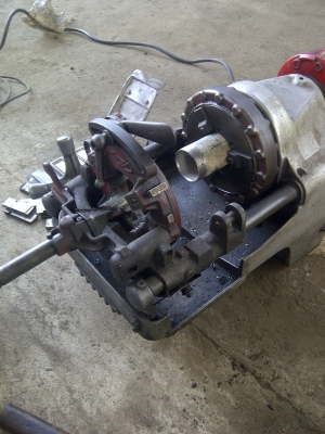 ขาย..เครื่องต๊าปเกลียว