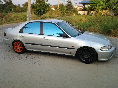 ขายรถยนต์ ปี93 ฮอนด้า ซีวิค รุ่นเตารีด เครื่อง1600cc.หัวฉีด B16A วีเทคใหญ่ ฝาแดง เกียร์ออโต้ พวงมาลัยเพาเวอร์ กระจกไฟฟ้า ล้อแม็ก รถขับดี ช่วงล่างดี