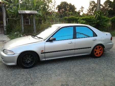 ขายรถยนต์ ปี93 ฮอนด้า ซีวิค รุ่นเตารีด เครื่อง1600cc.หัวฉีด B16A วีเทคใหญ่ ฝาแดง เกียร์ออโต้ พวงมาลัยเพาเวอร์ กระจกไฟฟ้า ล้อแม็ก รถขับดี ช่วงล่างดี