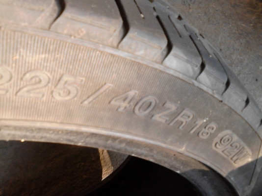 225/40R18 YOKOHAMA A.driveR1 มี 3 เส้น TEL.081-427-3941 225/40R18 YOKOHAMA A.driveR1 มี 3 เส้น TEL.081-427-3941