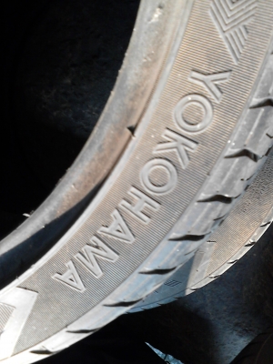 225/40R18 YOKOHAMA A.driveR1 มี 3 เส้น TEL.081-427-3941 225/40R18 YOKOHAMA A.driveR1 มี 3 เส้น TEL.081-427-3941