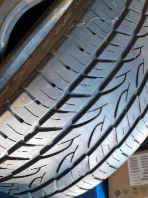 225/40R18 YOKOHAMA A.driveR1  มี 3 เส้น TEL.081-427-3941