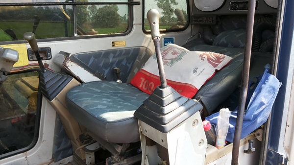 **870,000 บ.ต่อรอง**ขาย แบคโฮ KOBELCO Mark3 sk120 ไฟฟ้าเต็ม เครื่องเดิมปั้มเดิม แน่นดี แรง ช่วงล่างดี แทรกดีโรลเลอร์ดี โซ่ดี เอวแน่นทำงานดีไม่โหลด แอร์เย็น สีสันพอใช้ รถทำงานปกติ เอกสารเล่มทะเบียน พร้อมใช้ พร้อมลุยงาน ราคาต่อรองได้เด้อ พี่น้องครับ **870,000 บ.ต่อรอง**ขาย แบคโฮ KOBELCO Mark3 sk120 ไฟฟ้าเต็ม เครื่องเดิมปั้มเดิม แน่นดี แรง ช่วงล่างดี แทรกดีโรลเลอร์ดี โซ่ดี เอวแน่นทำงานดีไม่โหลด แอร์เย็น สีสันพอใช้ รถทำงานปกติ เอกสารเล่มทะเบียน พร้อมใช้ พร้อมลุยงาน ราคาต่อรองได้เด้อ พี่น้องครับ