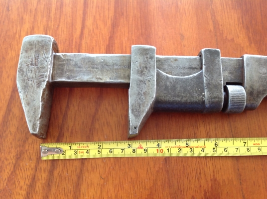 ขายคอม้าโบราณ 15" หัวค้อน