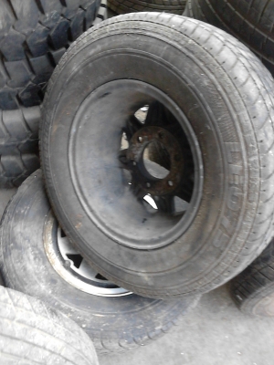 ขายล้อแม๊ก พร้อมยาง  ขอบ14  ขนาด  6 รู จำนวน 4 วง  TEL.081-427-3941