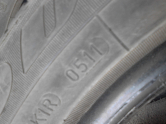 185/60R15 GOODYEAR มี 2 เส้น  TEL.081-427-3941