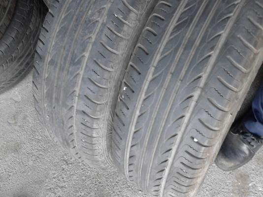 185/60R15 GOODYEAR มี 2 เส้น  TEL.081-427-3941