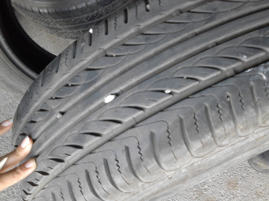 185/60R15 GOODYEAR มี 2 เส้น  TEL.081-427-3941