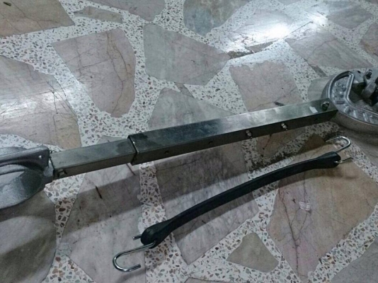 ค้ำหางเครื่องยนต์