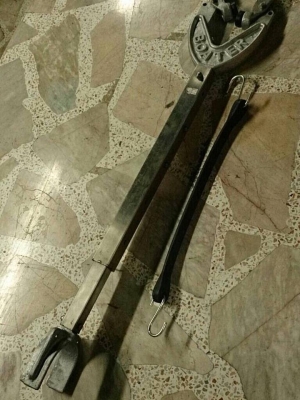 ค้ำหางเครื่องยนต์