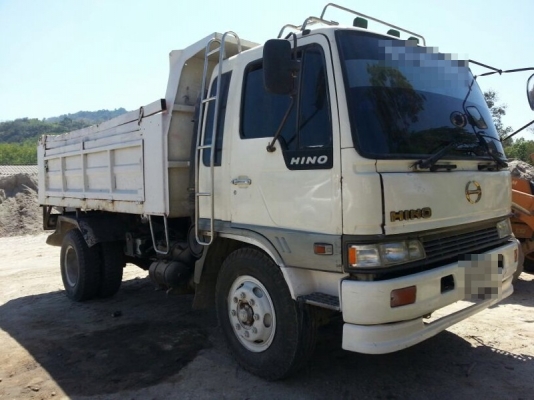 รถฮีโน่  6  ล้อดั้ม 195  แรงม้า.  สนใจติดต่อ  081 - 6079515