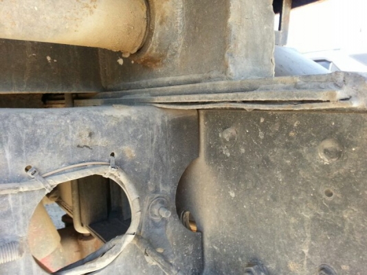 รถฮีโน่  6  ล้อดั้ม 195  แรงม้า.  สนใจติดต่อ  081 - 6079515