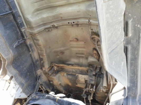 รถฮีโน่  6  ล้อดั้ม 195  แรงม้า.  สนใจติดต่อ  081 - 6079515