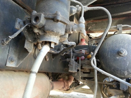 รถฮีโน่  6  ล้อดั้ม 195  แรงม้า.  สนใจติดต่อ  081 - 6079515