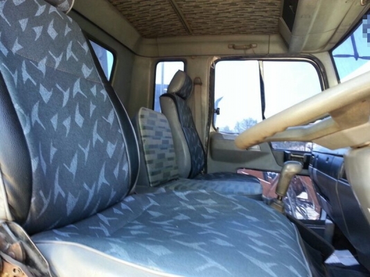 รถฮีโน่  6  ล้อดั้ม 195  แรงม้า.  สนใจติดต่อ  081 - 6079515