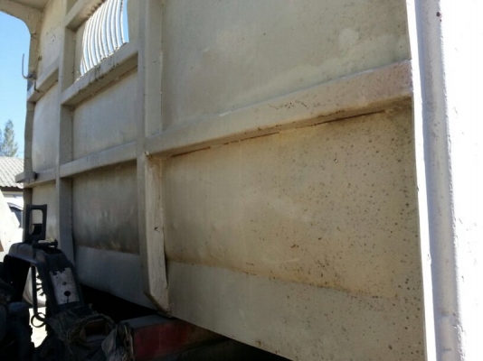 รถฮีโน่  6  ล้อดั้ม 195  แรงม้า.  สนใจติดต่อ  081 - 6079515