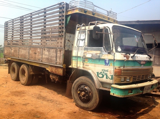 ***ขายแล้วครับขอบคุณ Truck2hand ขาย10ล้อเพลาเดียว HINO FL186 HO7C 185HP เครื่องเดิมเกียร์เดิม เครื่องแน่นดี แรง ช่วงล่างเดิมคัสซีสวยไม่ปะไม่ดาม กระบะล่องพื้นไม้คอกไม้สภาพดี ไม่ผุ หัวบางเดิมมีสีแตกสีลอกบ้าง ภายในดีคอนโซลครบ เบรคทริฟฟี่ ยางคู่หน้าสวย หลั ***ขายแล้วครับขอบคุณ Truck2hand ขาย10ล้อเพลาเดียว HINO FL186 HO7C 185HP เครื่องเดิมเกียร์เดิม เครื่องแน่นดี แรง ช่วงล่างเดิมคัสซีสวยไม่ปะไม่ดาม กระบะล่องพื้นไม้คอกไม้สภาพดี ไม่ผุ หัวบางเดิมมีสีแตกสีลอกบ้าง ภายในดีคอนโซลครบ เบรคทริฟฟี่ ยางคู่หน้าสวย หลั