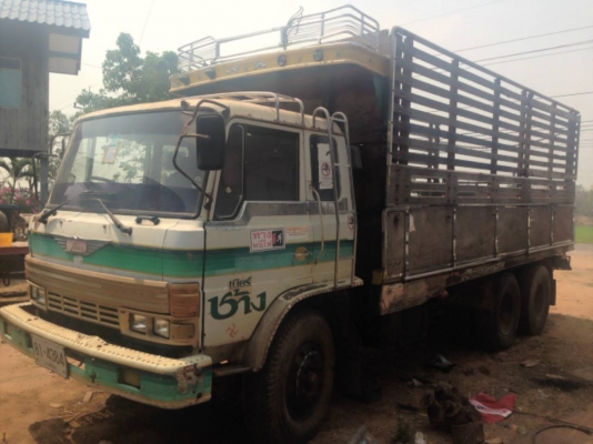 ***ขายแล้วครับขอบคุณ Truck2hand ขาย10ล้อเพลาเดียว HINO FL186 HO7C 185HP เครื่องเดิมเกียร์เดิม เครื่องแน่นดี แรง ช่วงล่างเดิมคัสซีสวยไม่ปะไม่ดาม กระบะล่องพื้นไม้คอกไม้สภาพดี ไม่ผุ หัวบางเดิมมีสีแตกสีลอกบ้าง ภายในดีคอนโซลครบ เบรคทริฟฟี่ ยางคู่หน้าสวย หลั ***ขายแล้วครับขอบคุณ Truck2hand ขาย10ล้อเพลาเดียว HINO FL186 HO7C 185HP เครื่องเดิมเกียร์เดิม เครื่องแน่นดี แรง ช่วงล่างเดิมคัสซีสวยไม่ปะไม่ดาม กระบะล่องพื้นไม้คอกไม้สภาพดี ไม่ผุ หัวบางเดิมมีสีแตกสีลอกบ้าง ภายในดีคอนโซลครบ เบรคทริฟฟี่ ยางคู่หน้าสวย หลั