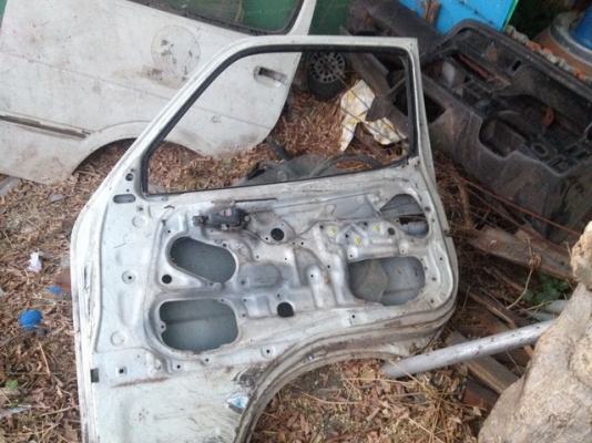 คอพวงมาลัย ประตู1คู่มีกระจก