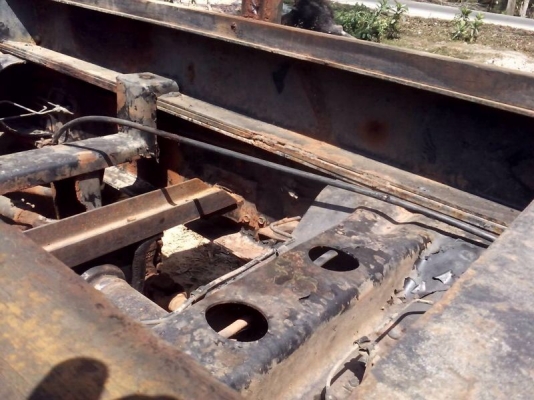 รถฮีโน่ 10 ล้อดั้ม FM3H  เปลื่ยนเครื่อง 210 แรงม้า.  สนใจติ ดต่อ 081 - 6079515