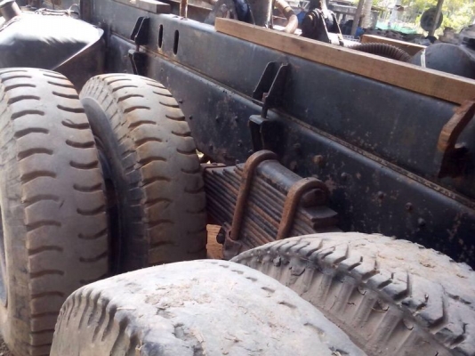 รถฮีโน่ 10 ล้อดั้ม FM3H  เปลื่ยนเครื่อง 210 แรงม้า.  สนใจติ ดต่อ 081 - 6079515