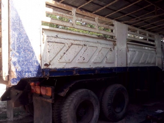 รถฮีโน่ 10 ล้อดั้ม FM3H  เปลื่ยนเครื่อง 210 แรงม้า.  สนใจติ ดต่อ 081 - 6079515