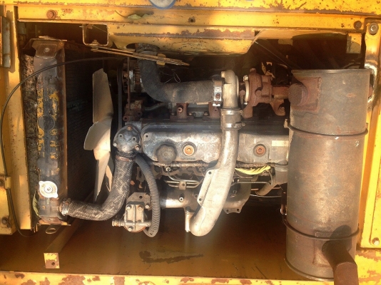 **520,000 บ.ต่อรอง**ขาย แบคโฮ komatsu pc120-5 เครื่องแคนเตอร์ 4d31 ปั้มเดิม เอวดีทำงานดี ช่วงล่าง70\% โซ่ บูท ใบแทรก ดี บอดี้สวยบูมอาร์มไม่มีปะ พร้อมใช้ พร้อมลุยงาน เอกสารสัญญาซื้อขาย ราคาต่อรองได้เด้อ พี่น้องครับ