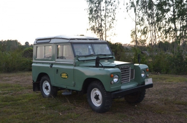 Land Rover S3