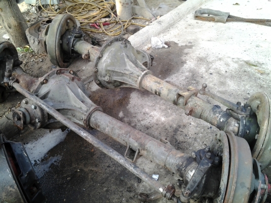 ขายคานหน้ารถทหาร10ล้อ สภาพสวยครับ พร้อมใช้งานครับ ขายเส้นละ11000 เอาไปทำอีแต๋นแจ่วเลย