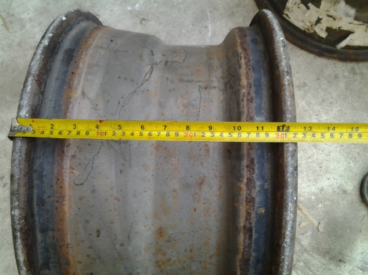 ขายกระทะล้อทหาร 2วงครับ ขอบ20 ขาย5000บาท