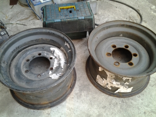 ขายกระทะล้อทหาร 2วงครับ ขอบ20 ขาย5000บาท