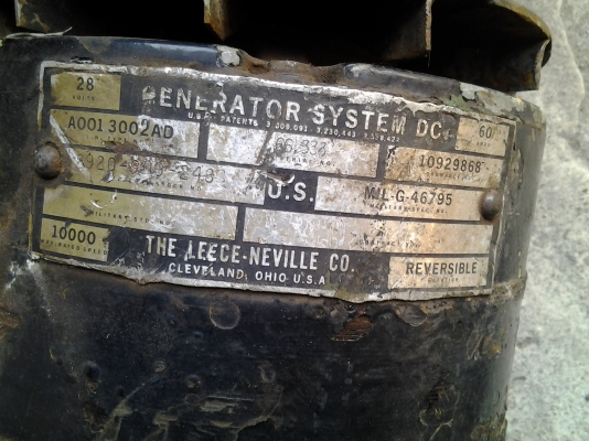 ขายไดชาร์จลูกใหญ่ครับ มีหลายลูก ขายลูกละ 1500บาทครับ