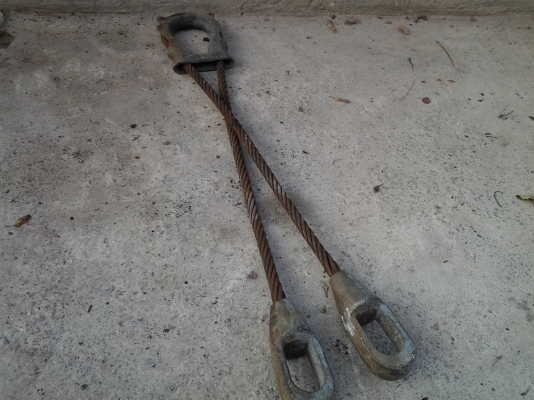 ขายสลิงยกของขนาดใหญ่ครับ สำหรับรถเครน ไม่เคยใช้งาน ขาย 3000 บาทครับ