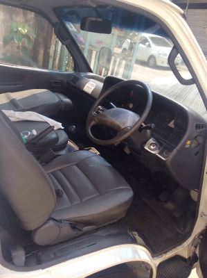 120,000 บาท ขายรถตู้ Toyota ปี 95