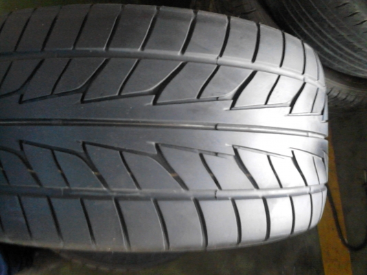 NITTO EXTREM ZR  265/35ZR18  มี 2 เส้น TEL.081-427-3941
