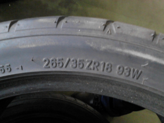 NITTO EXTREM ZR 265/35ZR18 มี 2 เส้น TEL.081-427-3941 NITTO EXTREM ZR 265/35ZR18 มี 2 เส้น TEL.081-427-3941