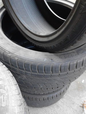 CROSS CONTACT 295/35R21  มีชุด 4 เส้น TEL.081-427-3941